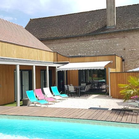 Au Petit Pressoir Bed & Breakfast Givry  Bagian luar foto