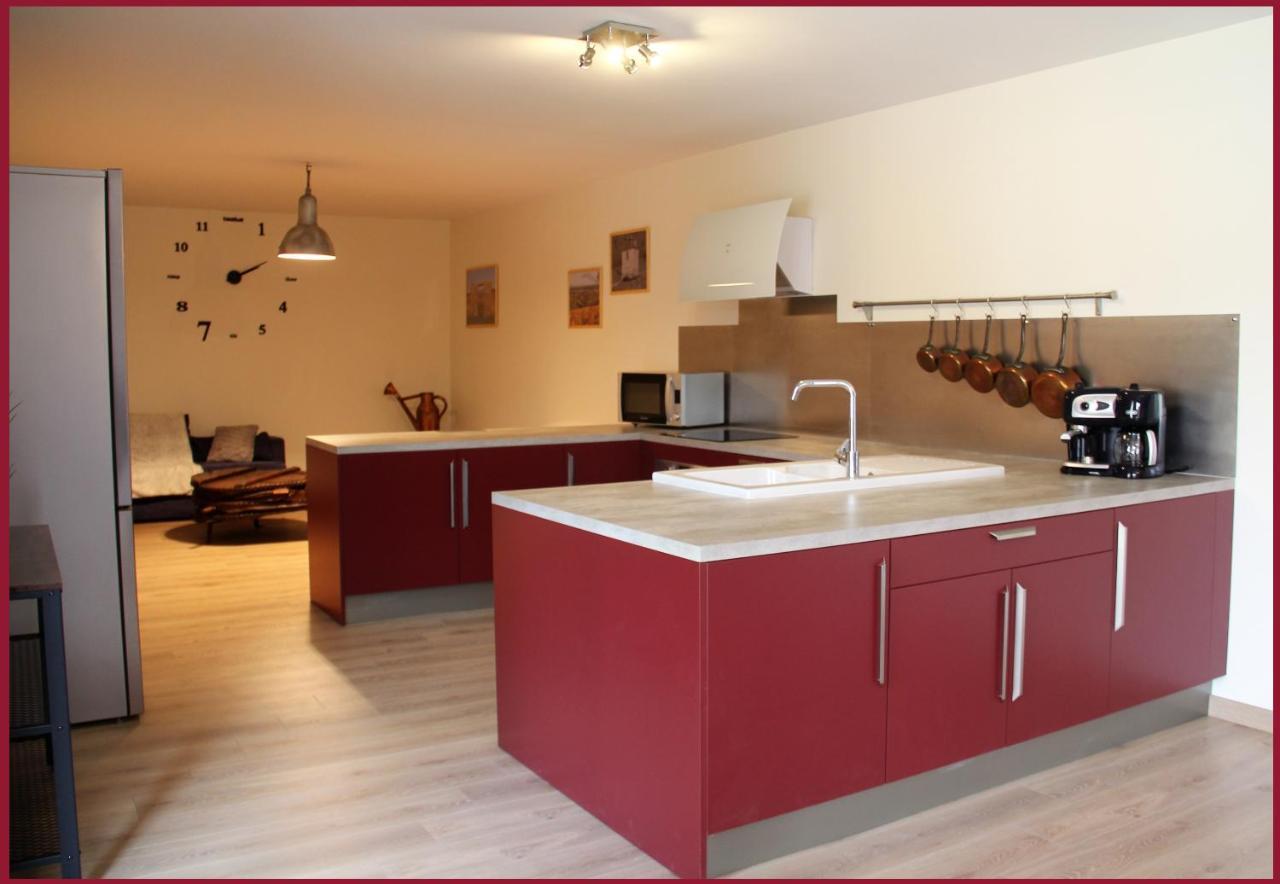 Au Petit Pressoir Bed & Breakfast Givry  Bagian luar foto