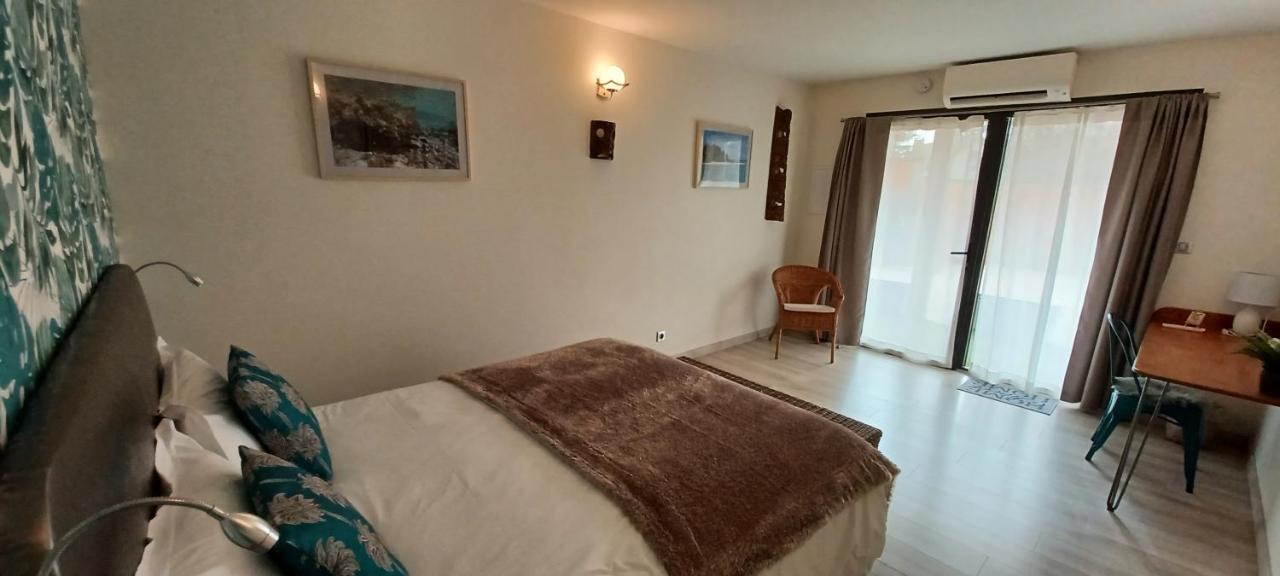 Au Petit Pressoir Bed & Breakfast Givry  Bagian luar foto
