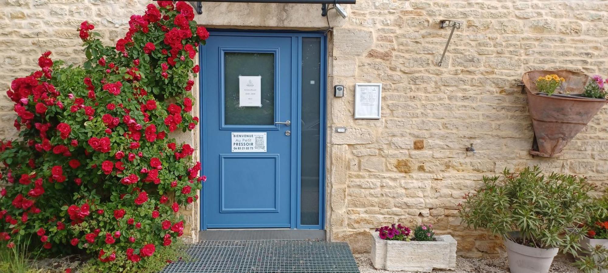 Au Petit Pressoir Bed & Breakfast Givry  Bagian luar foto